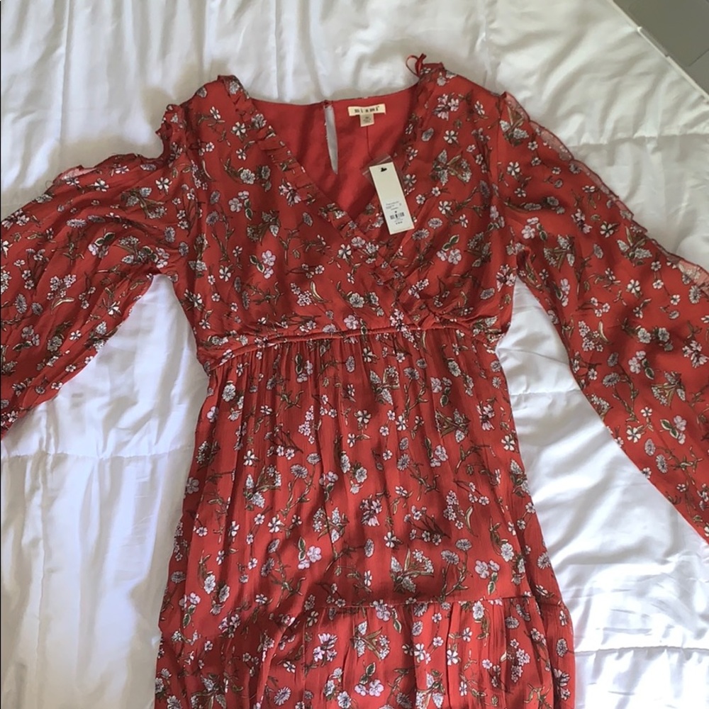 NEW WITH TAGS - Long Sleeve Maxi Dress